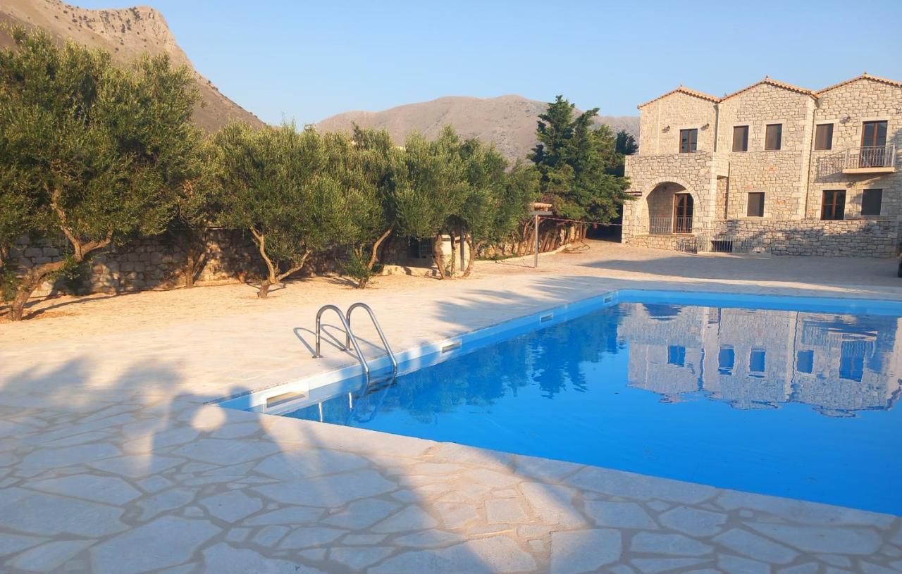 Koukouri Suites Areopoli Buitenkant foto