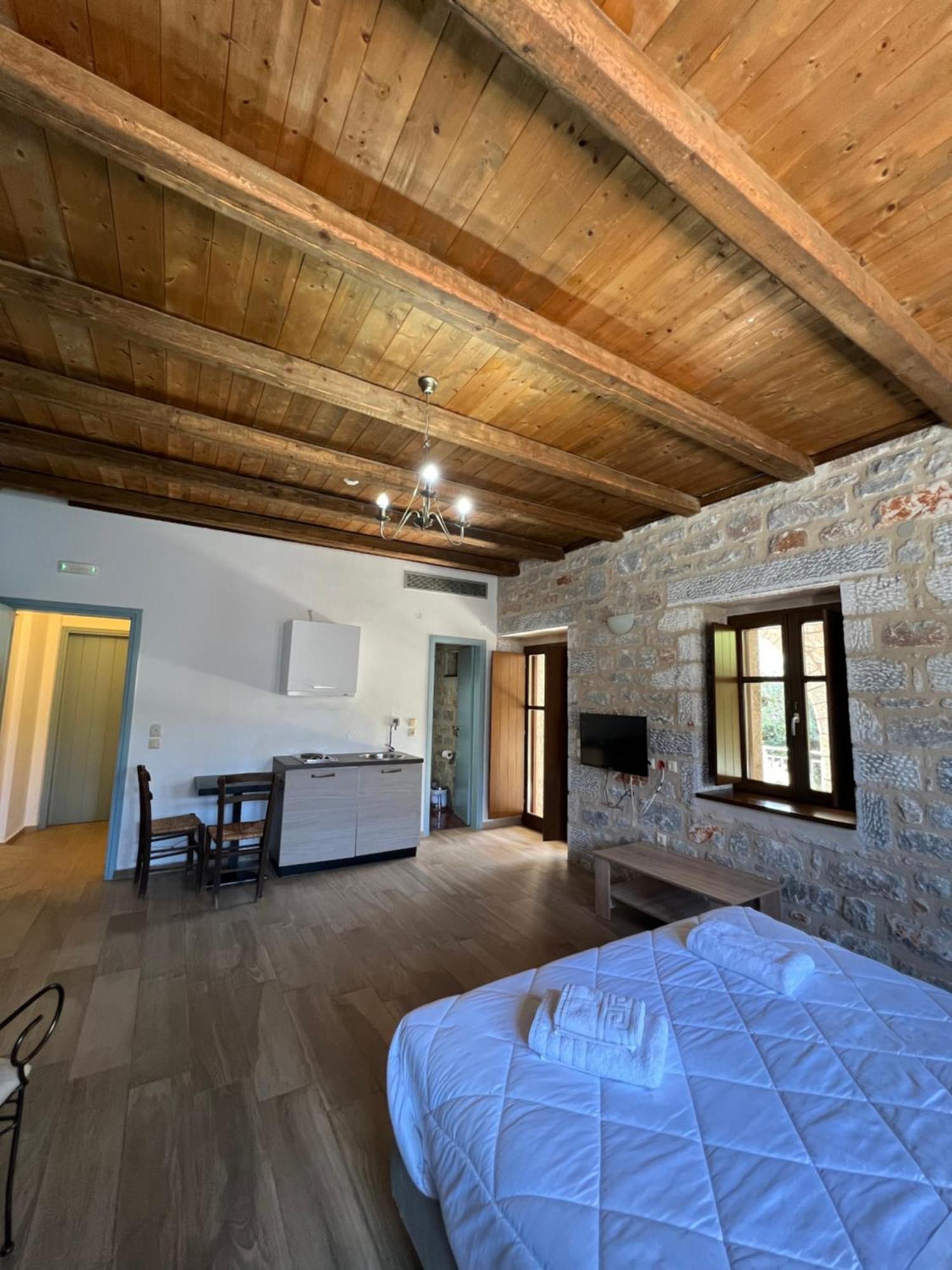Koukouri Suites Areopoli Buitenkant foto