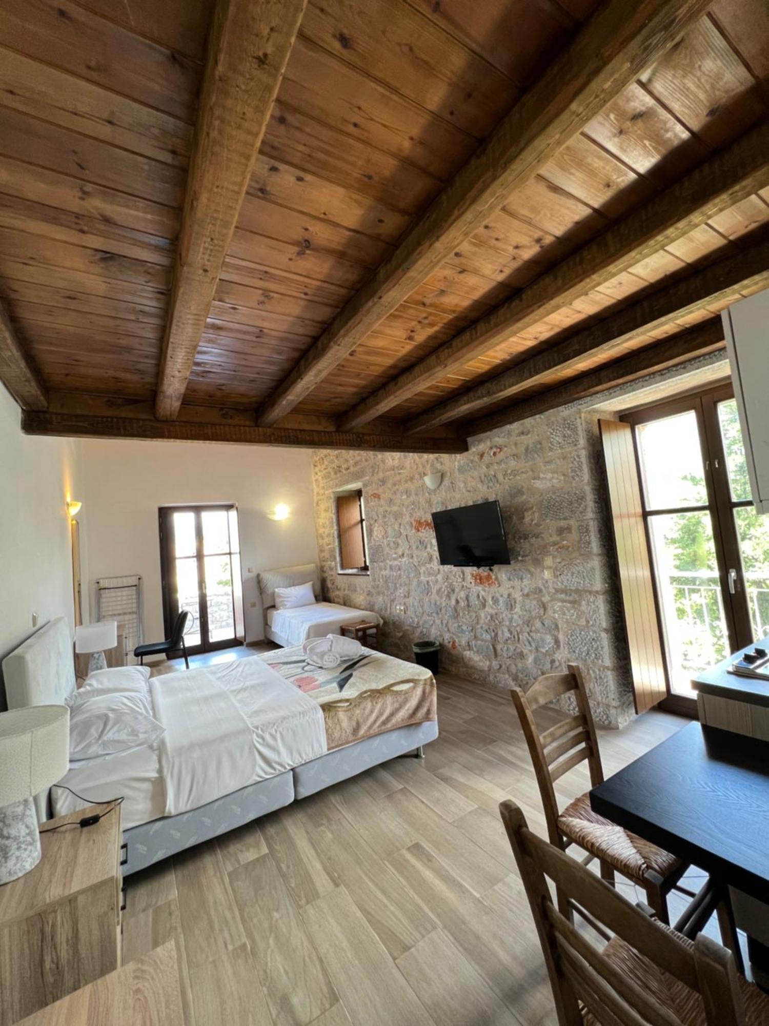 Koukouri Suites Areopoli Buitenkant foto
